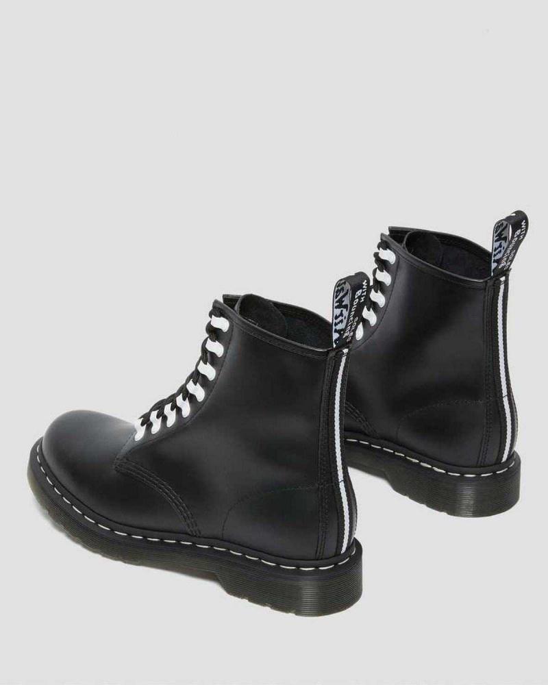 Black DR Martens 1460 Contrast Hardware Leather Lace Up Boots | 5410TYLSI