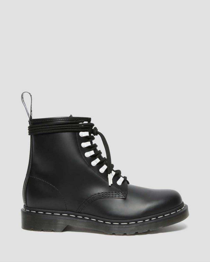 Black DR Martens 1460 Contrast Hardware Leather Lace Up Boots | 5410TYLSI