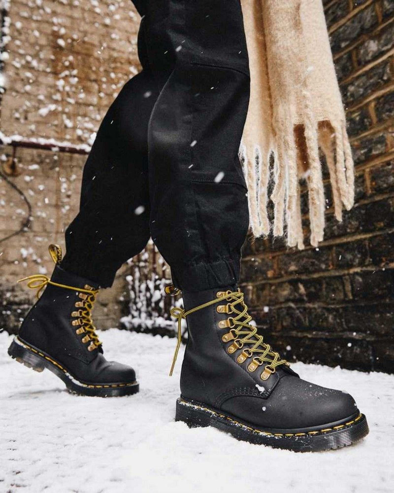 Black DR Martens 1460 Pascal DM's Wintergrip Leather Lace Up Boots | 2945ULKZG