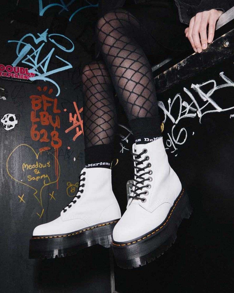 Black DR Martens 1460 Pascal Max Leather Platform Boots | 7691FCPGQ