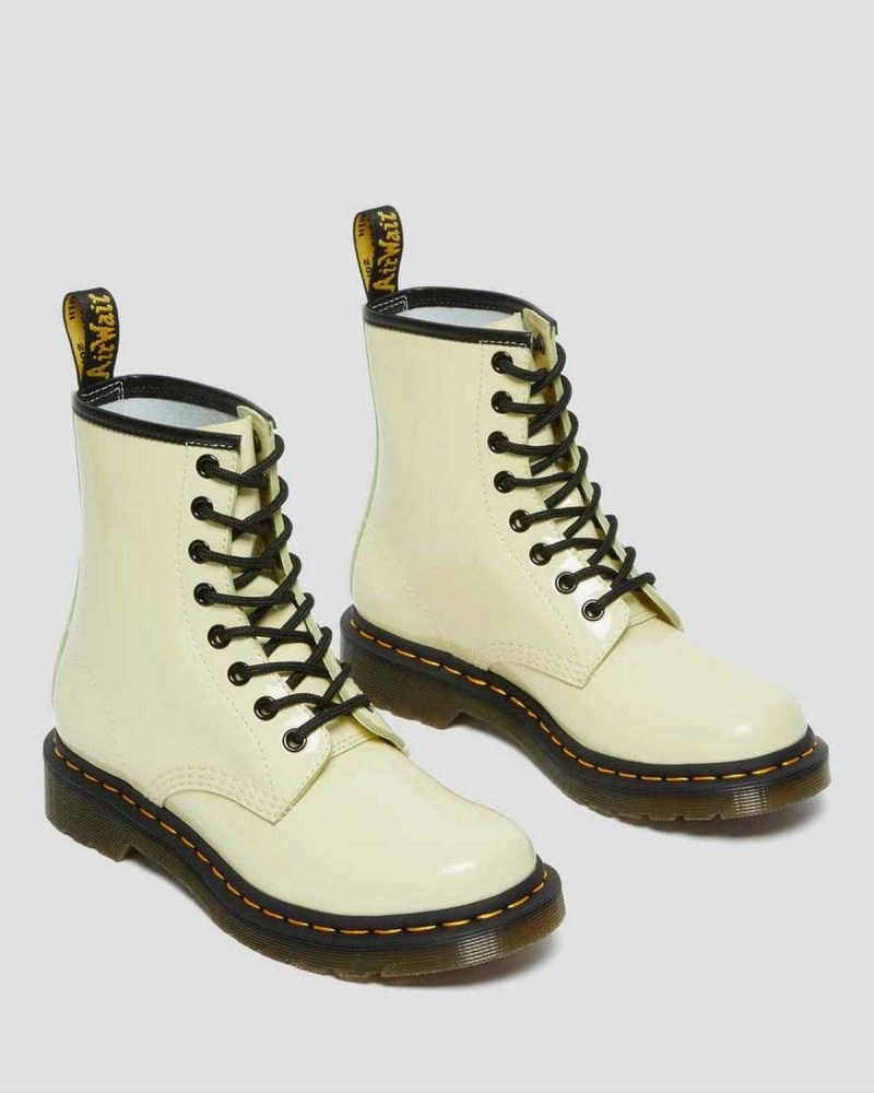 Black DR Martens 1460 Patent Leather Lace Up Boots | 8304FXSTU