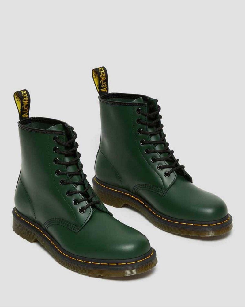 Black DR Martens 1460 Smooth Leather Lace Up Boots | 2075NSJOW