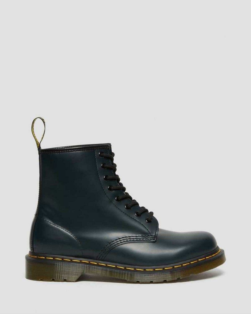 Black DR Martens 1460 Smooth Leather Lace Up Boots | 1860WEBMS