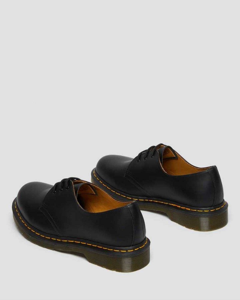 Black DR Martens 1461 Smooth Leather Oxford Shoes | 1702TGMCX