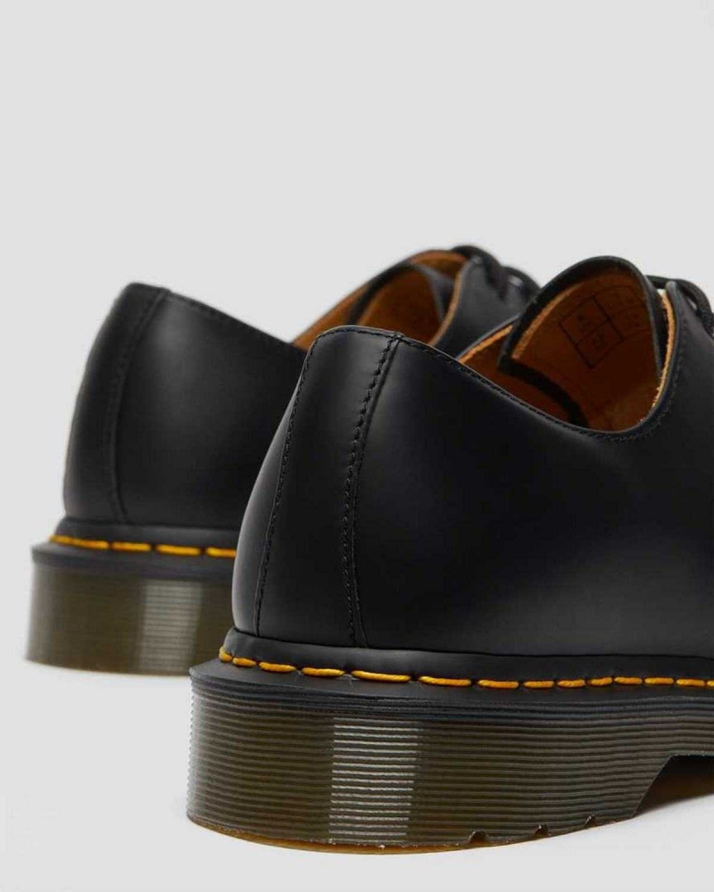 Black DR Martens 1461 Smooth Leather Oxford Shoes | 1702TGMCX