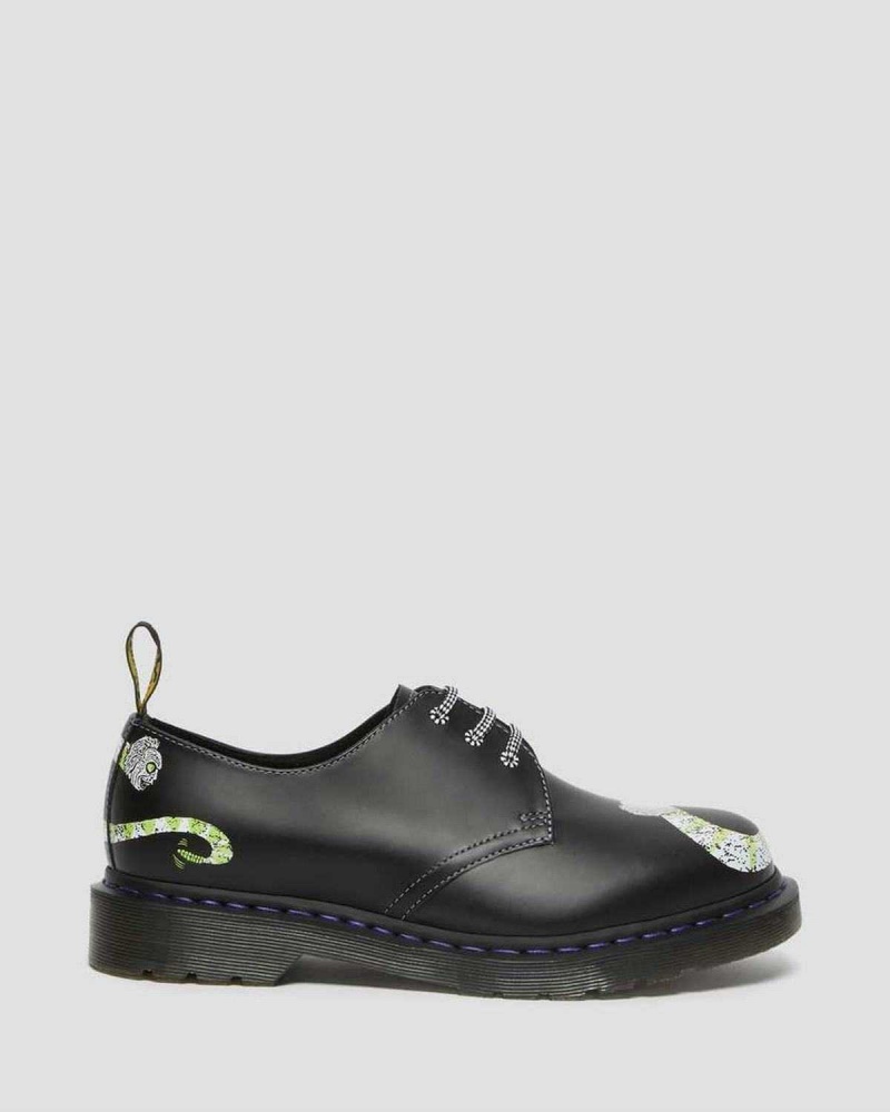 Black DR Martens 1461 WB Beetlejuice Smooth Leather Oxford Shoes | 8972XEHIV