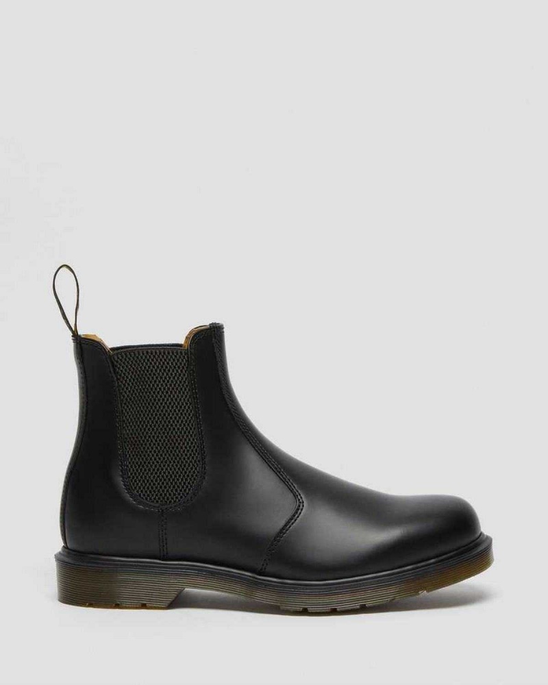 Black DR Martens 2976 Smooth Leather Chelsea Boots | 2954AZXEB