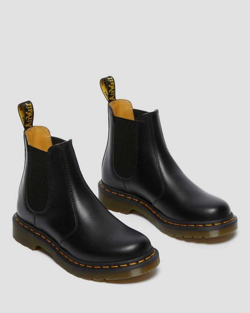 Black DR Martens 2976 Smooth Leather Chelsea Boots | 6729BRPKG