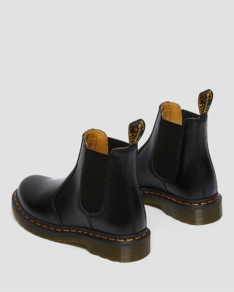 Black DR Martens 2976 Smooth Leather Chelsea Boots | 6729BRPKG