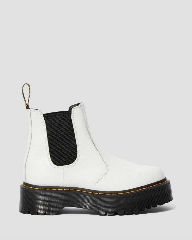 Black DR Martens 2976 Smooth Leather Platform Chelsea Boots | 0635SADCK