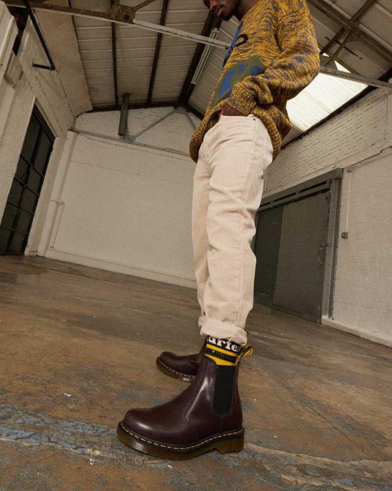 Black DR Martens 2976 Yellow Stitch Smooth Leather Chelsea Boots | 9084KOIYF