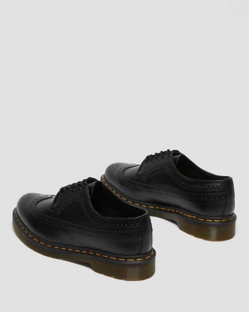 Black DR Martens 3989 Yellow Stitch Smooth Leather Brogue Shoes | 2945FYWBM