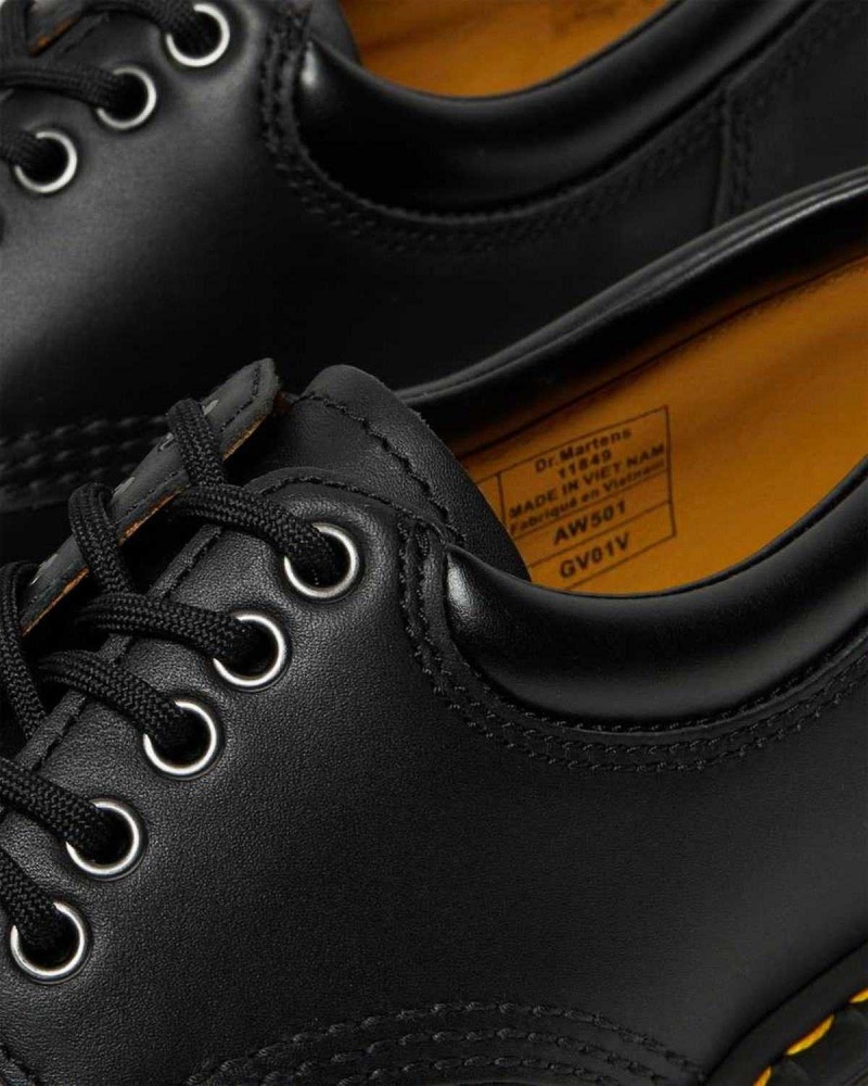 Black DR Martens 8053 Nappa Leather Casual Shoes | 6280TYASG