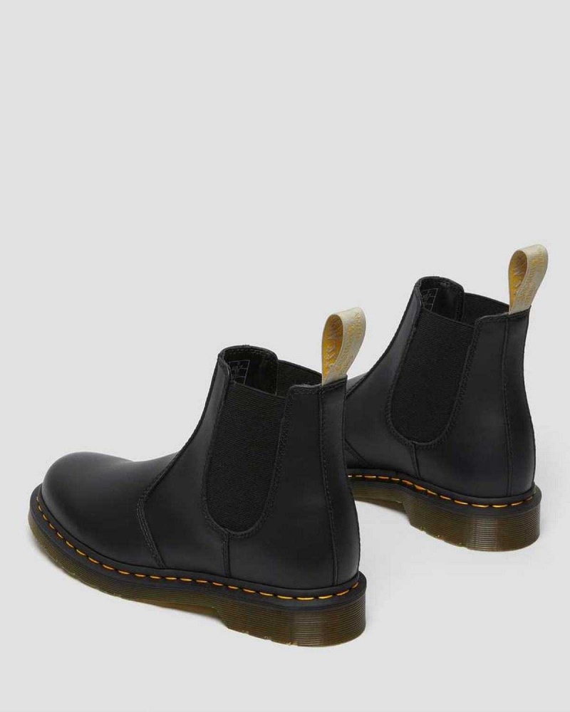 Black DR Martens Vegan 2976 Felix Chelsea Boots | 2463UMRGP