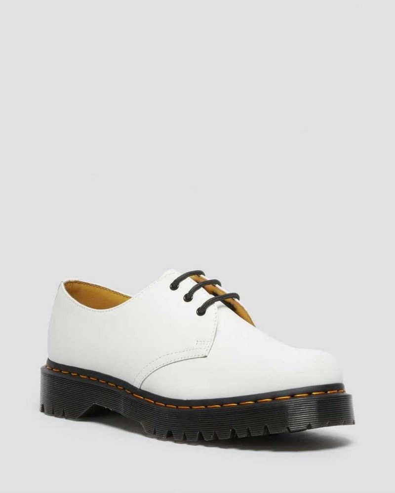 White DR Martens 1461 Bex Smooth Leather Oxford Shoes | 8294FNMSI