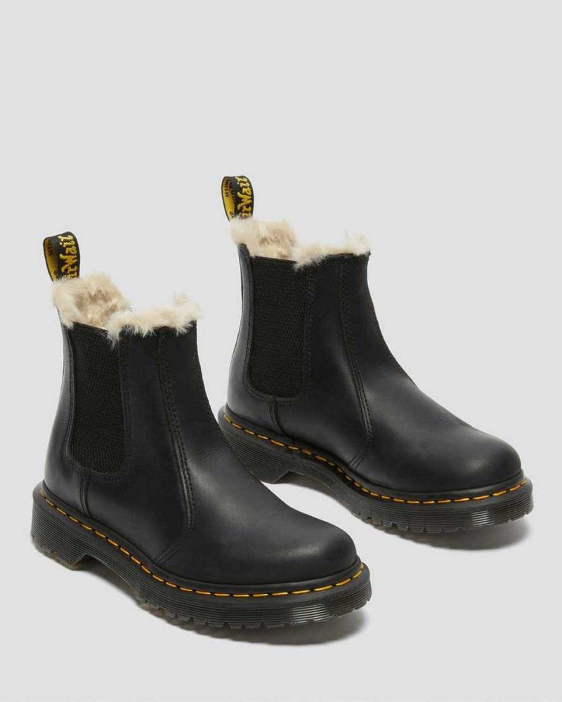 White DR Martens 2976 Faux Fur Lined Chelsea Boots | 0631ZSJOH