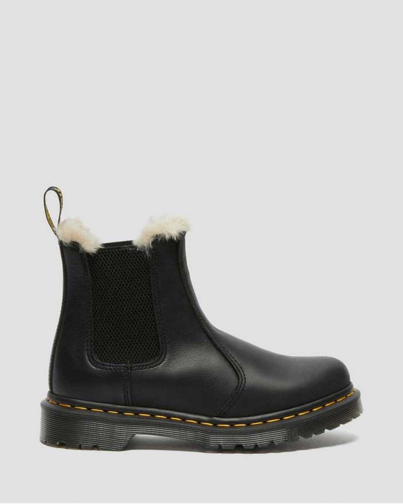 White DR Martens 2976 Faux Fur Lined Chelsea Boots | 0631ZSJOH